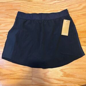 Alala Women’s Pull on Skort W/ Interior Pockets - Black NWT Size S